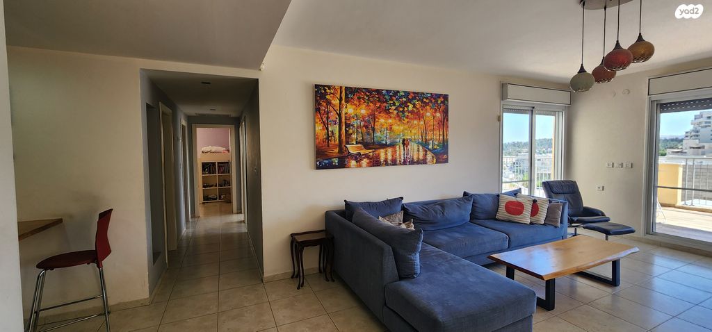 דירה, כיכר עמוס הנביא, הנביאים, מודיעין מכבים רעות