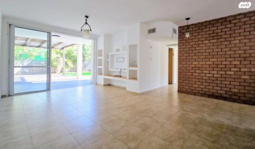 דירת גן, רעננה