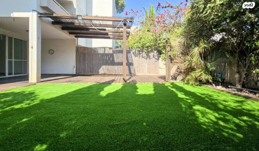 דירת גן, רעננה