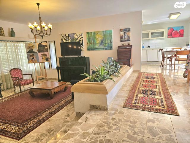 בית פרטי/ קוטג', כפר ורדים