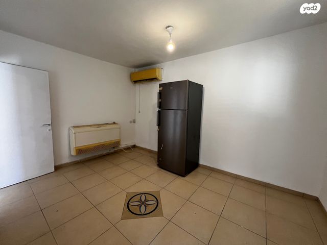 דירה, קרן היסוד 100, מרכז העיר, סביניה, הוותיקה, קרית ביאליק