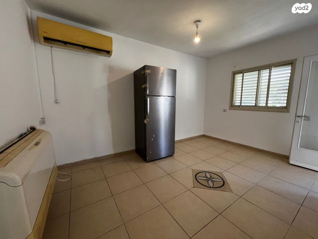 דירה, קרן היסוד 100, מרכז העיר, סביניה, הוותיקה, קרית ביאליק