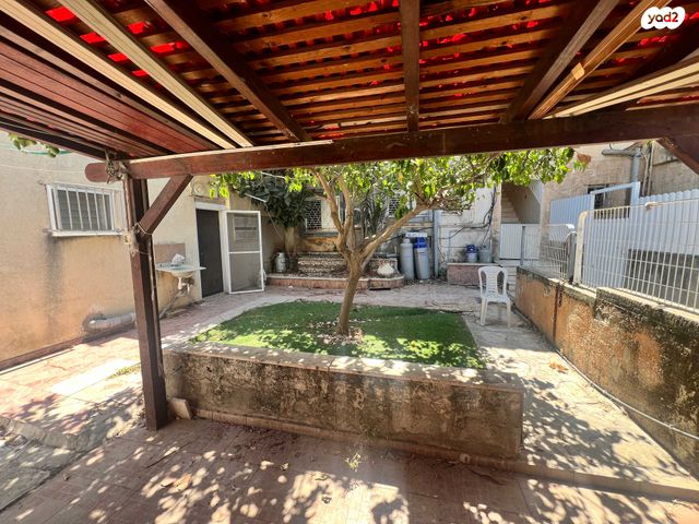 קיבוץ גלויות 