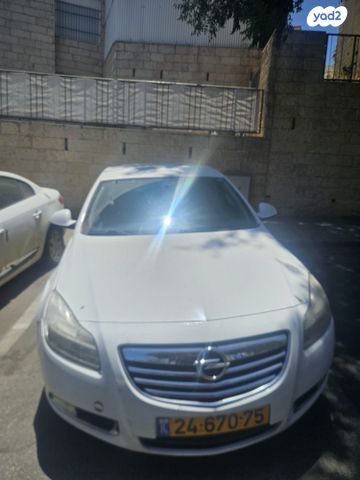 מודעת רכב אופל אינסיגניה