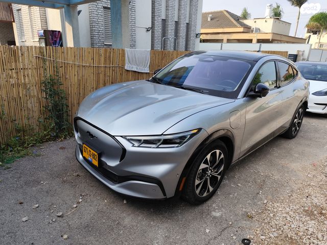 מוסטנג Mach-E 4X2 Premium חשמלי אוט׳ 5 דל (266 כ״ס)