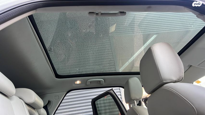 לנד רובר דיסקברי ספורט