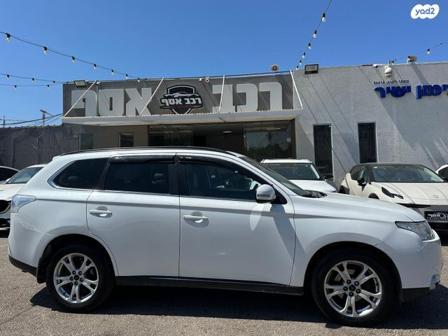 מיצובישי אאוטלנדר