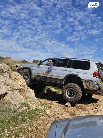 מודעת רכב מיצובישי פג'רו