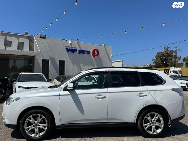 מיצובישי אאוטלנדר