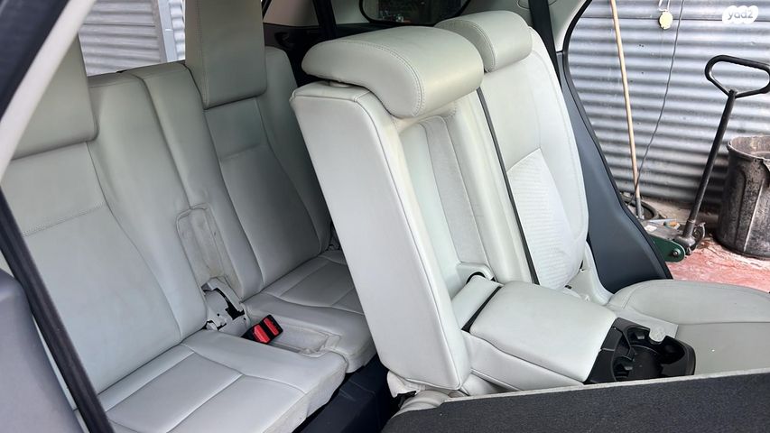 לנד רובר דיסקברי ספורט