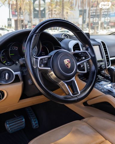 פורשה קאיין