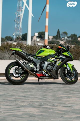 מודעת רכב קאוואסאקי נינג'ה ZX 10R