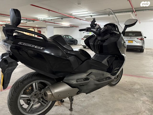 ב.מ.וו C 650GT