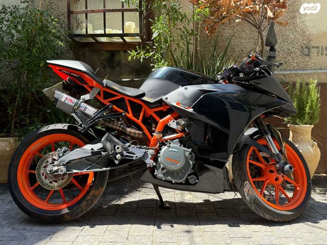 מודעת רכב KTM SuperSport RC 390 