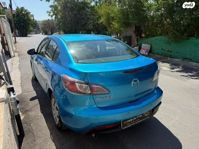 מאזדה 3