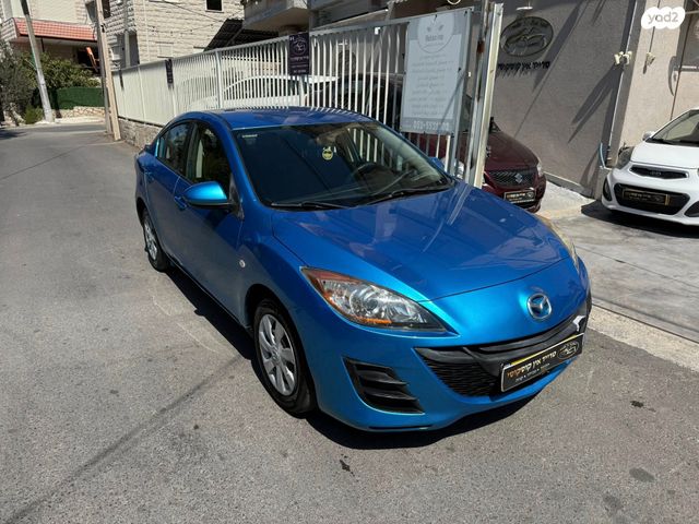 מאזדה 3