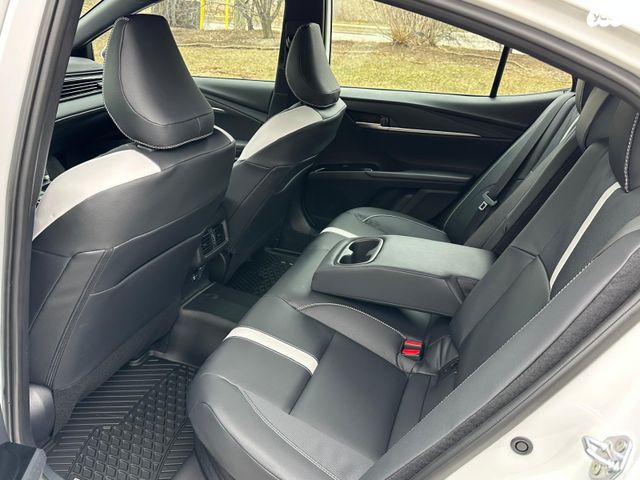 טויוטה קאמרי