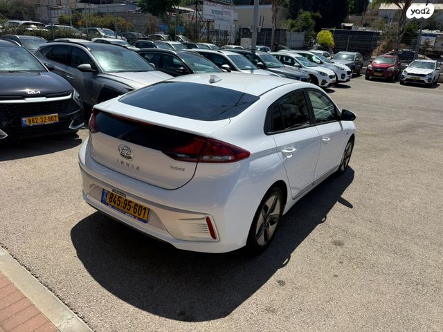 יונדאי איוניק