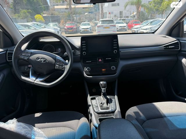 יונדאי איוניק