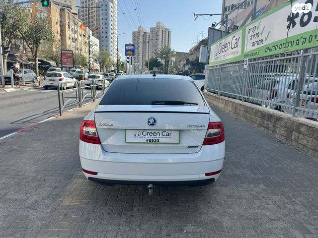 סקודה אוקטביה 