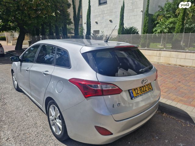 יונדאי i30