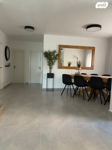 בית פרטי/ קוטג', צבעוני 8, נווה חורש, דימונה