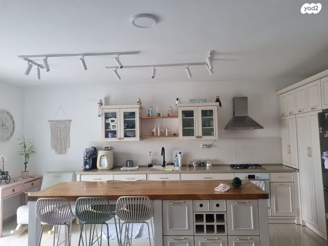 שדרות רפאל סויסה 9