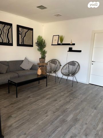 בית פרטי/ קוטג', צבעוני 8, נווה חורש, דימונה