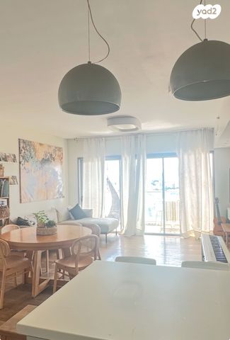 שדרות ההשכלה 17