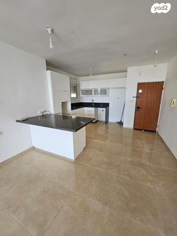 דירה, משה איכילוב 2, צפון מערב מרכז העיר, נתניה