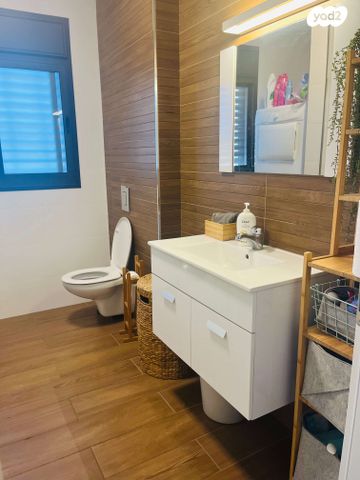 גג/ פנטהאוז, אהרונוביץ' 1, קרית חיים מזרחית, חיפה