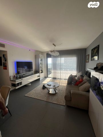 דירה, יהלום 9, צמרות המושבה, באר יעקב