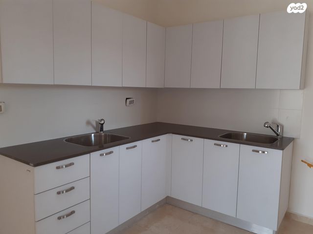 דירה, הרב אברהם שפירא 9, גבעת משקפיים, בית שמש