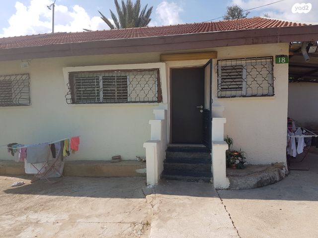 בית פרטי/ קוטג', ירושלים 14, שאר העיר, חצור הגלילית