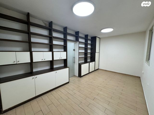 משרדים, הרצל 7, צפון מערב מרכז העיר, נתניה