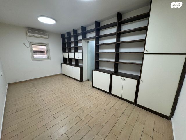 משרדים, הרצל 7, צפון מערב מרכז העיר, נתניה