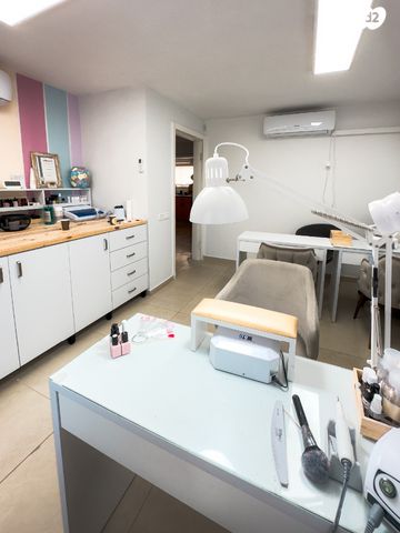 חנויות/ שטח מסחרי, כצנלסון 135, פועלי הרכבת, גבעתיים