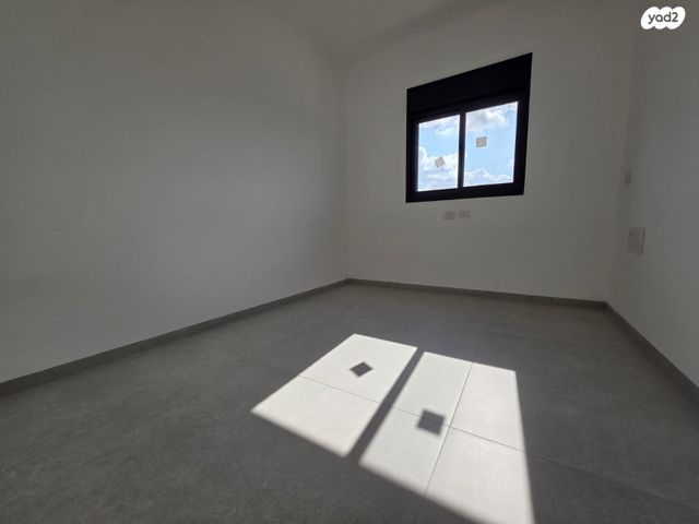 גג/ פנטהאוז, רענן 26, כבירים, חיפה