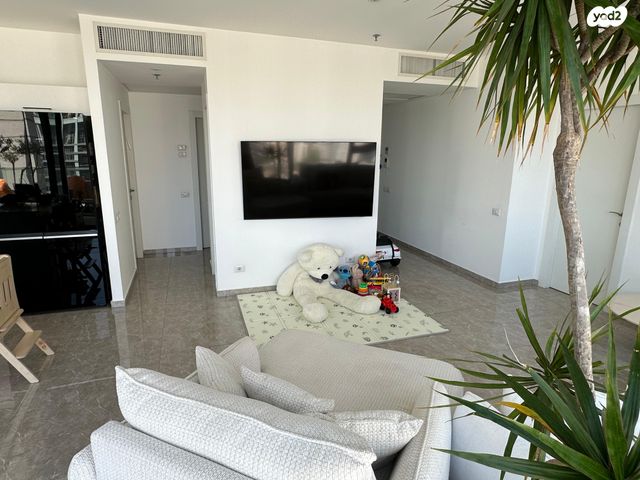 דירה, ניסים אלוני 3, צמרות איילון, פארק צמרת, תל אביב יפו