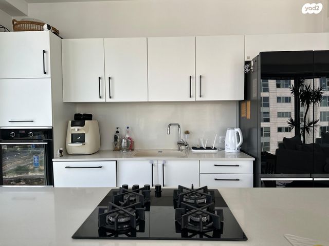 דירה, ניסים אלוני 3, צמרות איילון, פארק צמרת, תל אביב יפו