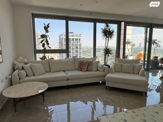 ניסים אלוני 3