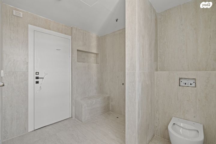 דירה, ראשונים, ראשון לציון