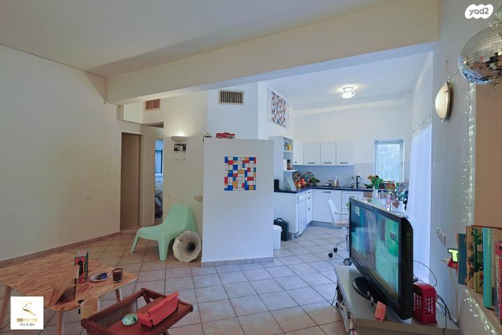 שדרות נורדאו 93