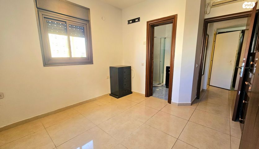 דירה, אמיר דרורי, קרית אילון, חולון