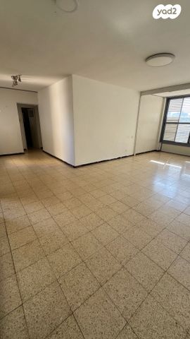 דירה, חיים ארלוזורוב 23, חסכון ג, לוד