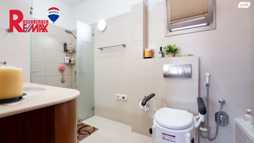 גג/ פנטהאוז, מוטה גור 11, קרית אילון, חולון