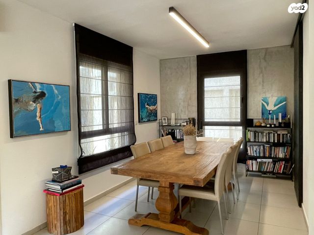 דופלקס, תל מונד