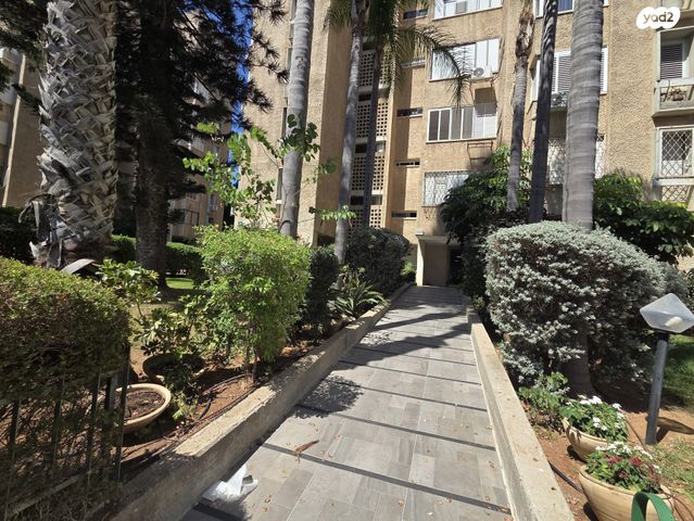 דירה, פרופס 3, נווה רם, שיכון מזרחי, רמת גן