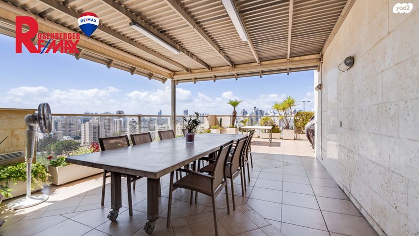 גג/ פנטהאוז, מוטה גור 11, קרית אילון, חולון