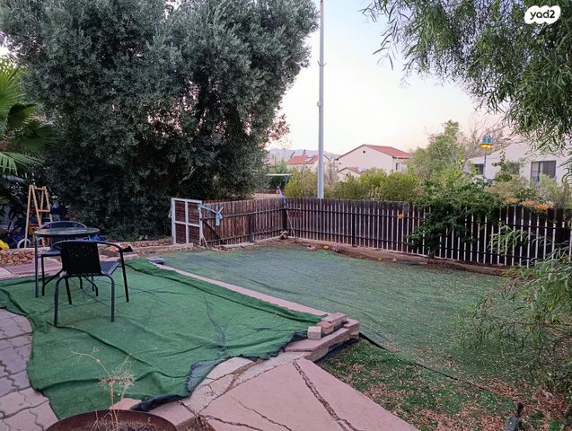 דו משפחתי, מעלה אפרים